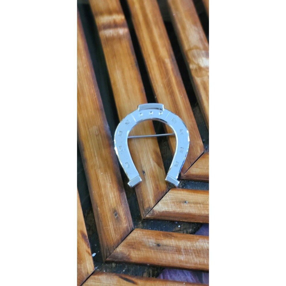 ​Vintage Silver Tone Horseshoe Brooch Pin Lucky Equestrian Western Jewelry